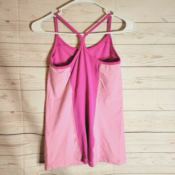 Nike dri fit 2 tone pink small tank top - Picture 2 of 3